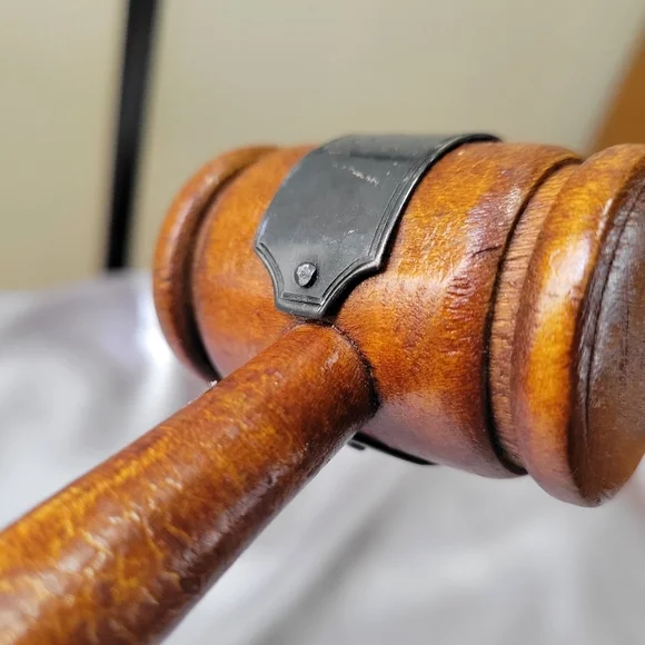 Circa "1940" Gavel Hammer Light Wood Judge Auctioneer Politician 9” L Engraved - Picture 11 of 12